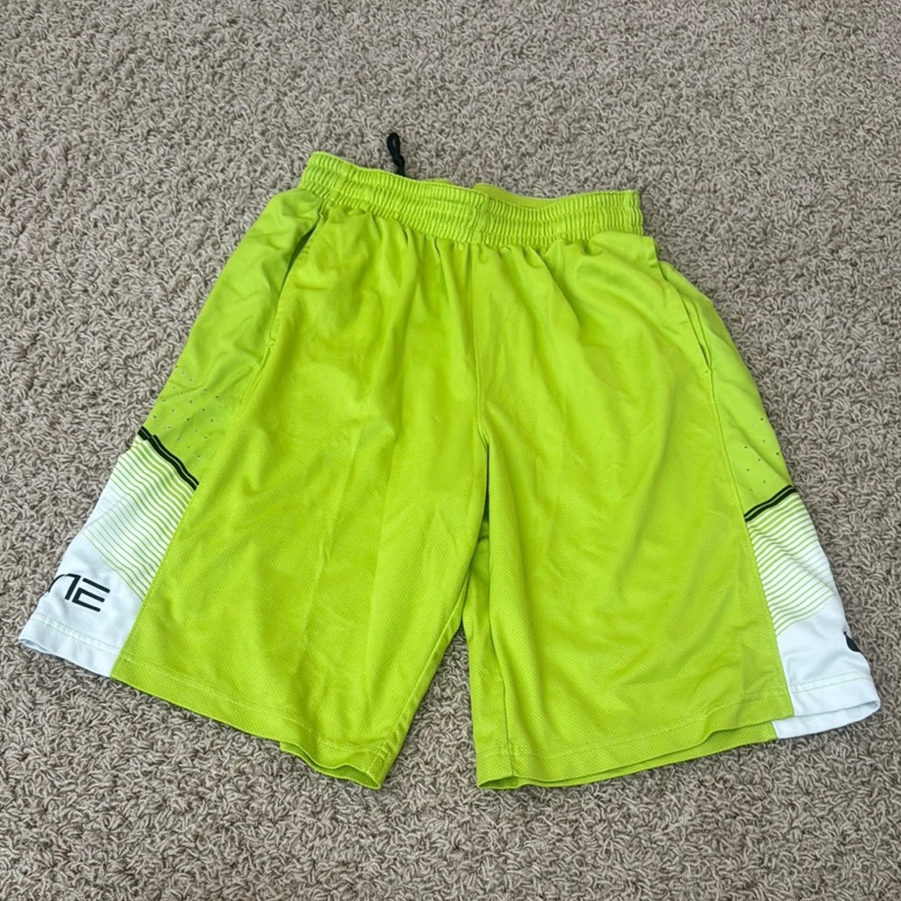 Nike Green Athletic Shorts Lightweight Performance